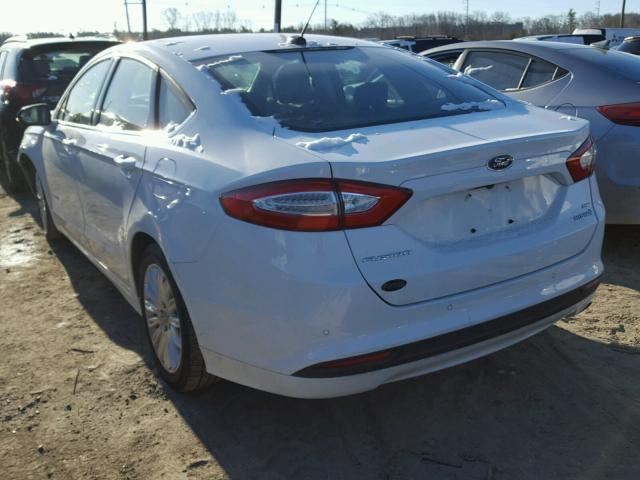 3FA6P0LU4GR162167 - 2016 FORD FUSION SE WHITE photo 3