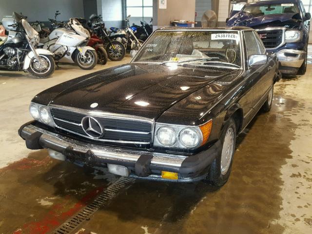 WDBBA48D9KA092225 - 1989 MERCEDES-BENZ 560 SL BLACK photo 2