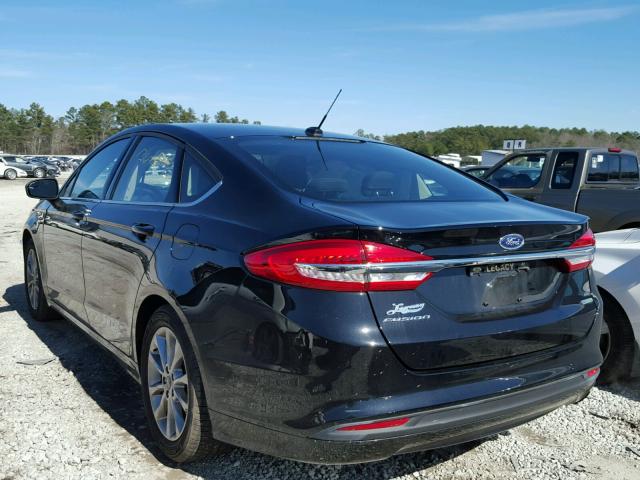 3FA6P0HD3HR289714 - 2017 FORD FUSION SE BLACK photo 3