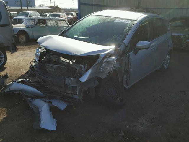 3N1CE2CP1FL422313 - 2015 NISSAN VERSA NOTE SILVER photo 2