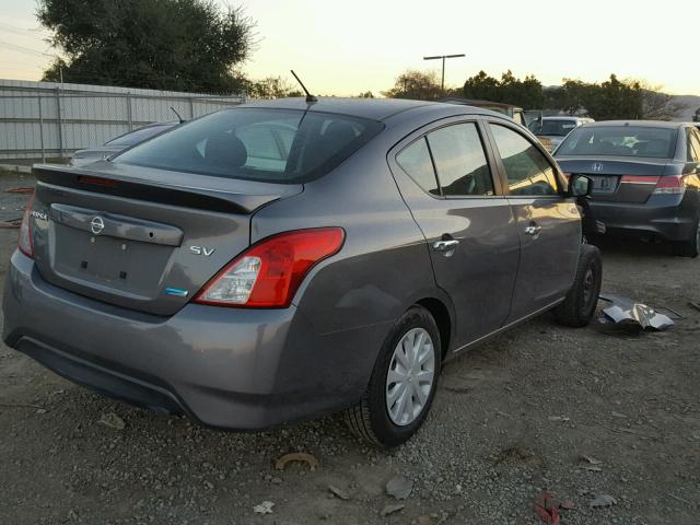 3N1CN7APXGL833386 - 2016 NISSAN VERSA S GRAY photo 4