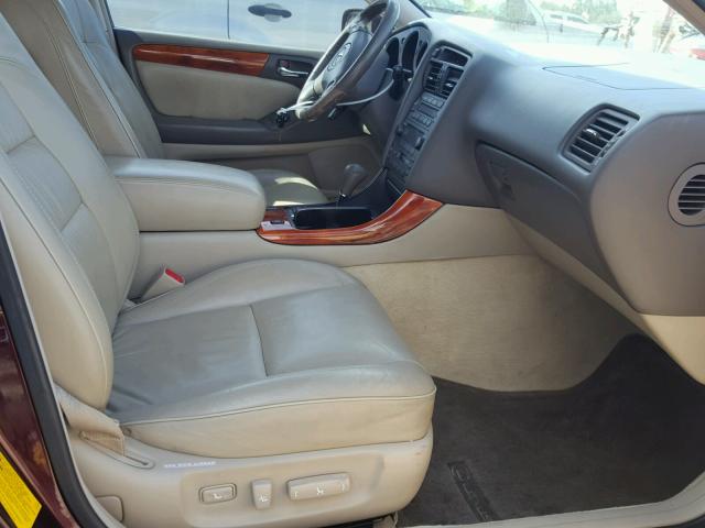 JT8BD69S110145892 - 2001 LEXUS GS 300 RED photo 5