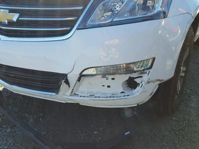 1GNKRHKD6GJ256765 - 2016 CHEVROLET TRAVERSE L WHITE photo 9