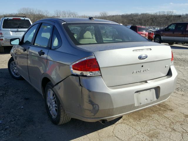 1FAHP35NX8W273286 - 2008 FORD FOCUS SE SILVER photo 3