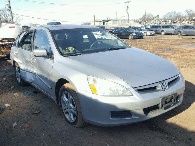 1HGCM56717A029998 - 2007 HONDA ACCORD EX SILVER photo 1