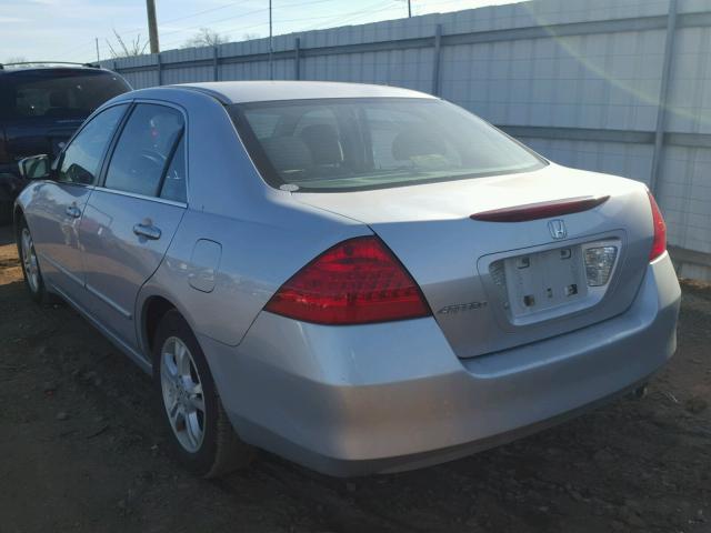 1HGCM56717A029998 - 2007 HONDA ACCORD EX SILVER photo 3