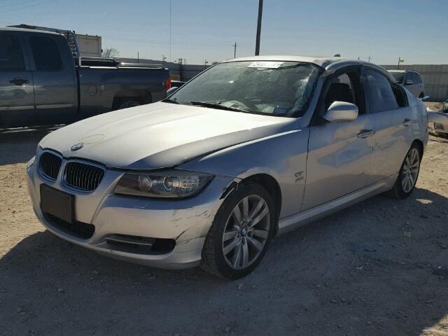 WBAPL33549A406964 - 2009 BMW 335 XI GRAY photo 2