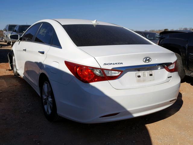 5NPEC4AC7DH532335 - 2013 HYUNDAI SONATA SE WHITE photo 3