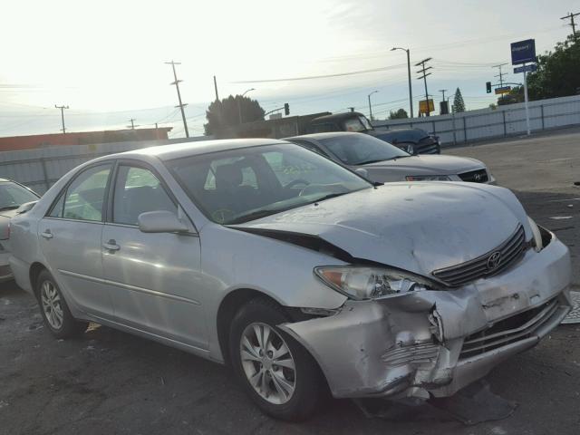 4T1BF32K55U108052 - 2005 TOYOTA CAMRY LE SILVER photo 1