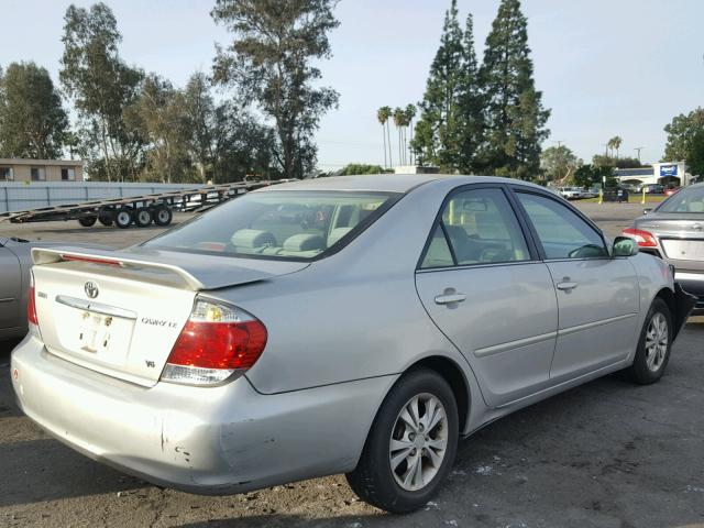 4T1BF32K55U108052 - 2005 TOYOTA CAMRY LE SILVER photo 4