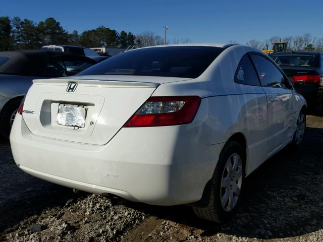 2HGFG12689H534497 - 2009 HONDA CIVIC LX WHITE photo 4