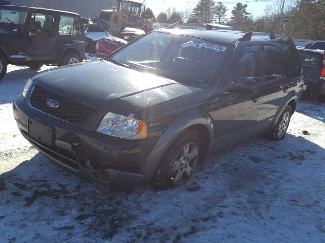 1FMDK02177GA18266 - 2007 FORD FREESTYLE GRAY photo 2