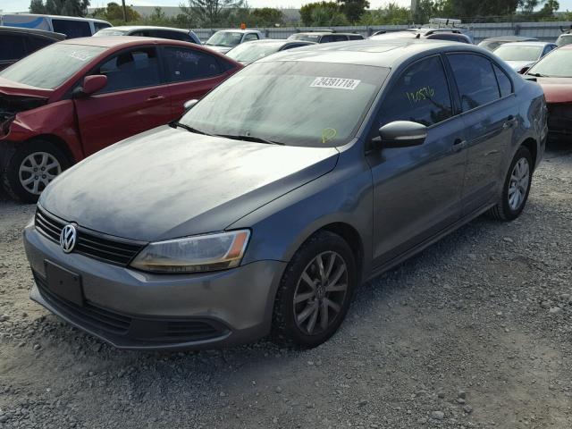 3VWDZ7AJ3BM358715 - 2011 VOLKSWAGEN JETTA SE GRAY photo 2