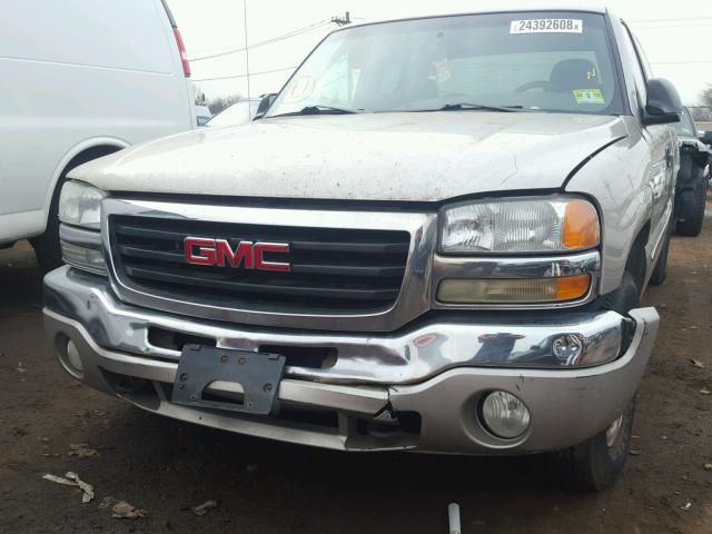 1GTEK19T44E262387 - 2004 GMC NEW SIERRA SILVER photo 9