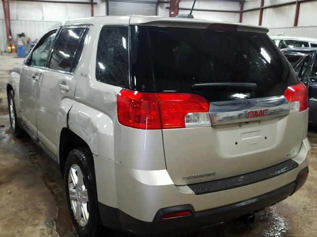 2GKFLVEK7F6242099 - 2015 GMC TERRAIN SL GOLD photo 3