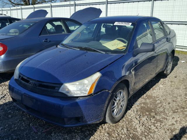 1FAHP35N28W255364 - 2008 FORD FOCUS SE BLUE photo 2