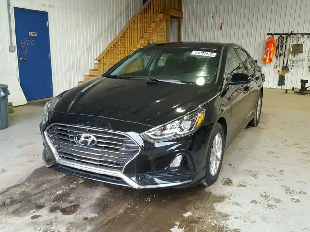 5NPE24AF2JH609573 - 2018 HYUNDAI SONATA SE BLACK photo 2