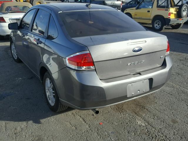 1FAHP3FN3BW150144 - 2011 FORD FOCUS SE GRAY photo 3