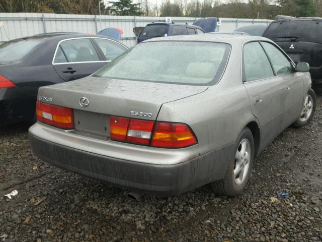 JT8BF22G0V0006884 - 1997 LEXUS ES 300 BEIGE photo 4