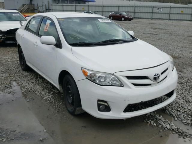 2T1BU4EE7CC762602 - 2012 TOYOTA COROLLA BA WHITE photo 1