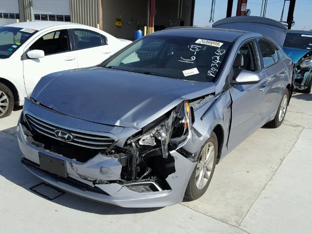 5NPE24AF1GH367948 - 2016 HYUNDAI SONATA SE SILVER photo 2