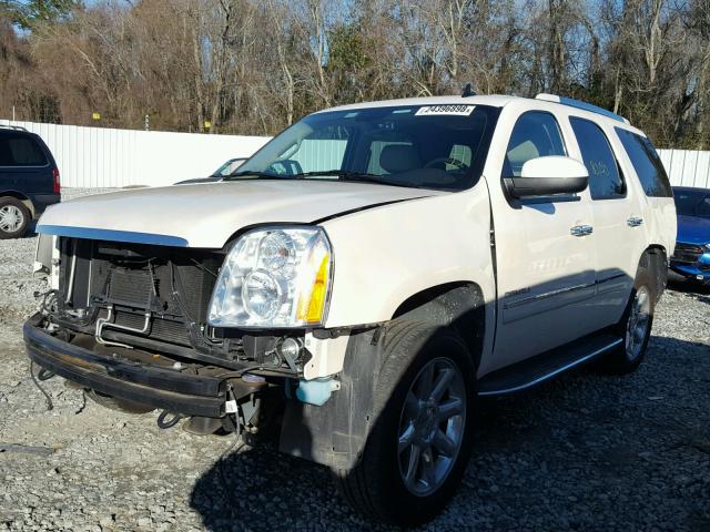 1GKS2EEF2DR211784 - 2013 GMC YUKON DENA WHITE photo 2