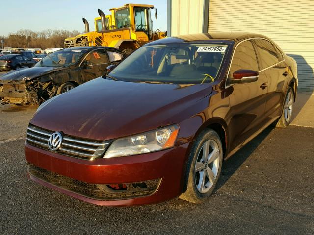 1VWBH7A37CC110126 - 2012 VOLKSWAGEN PASSAT SE BURGUNDY photo 2