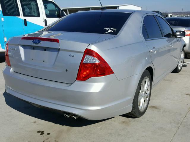 3FAHP0HA7CR158566 - 2012 FORD FUSION SE SILVER photo 4