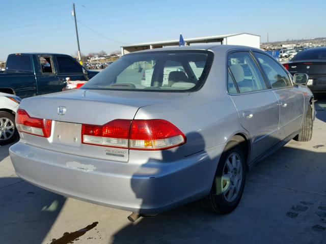 1HGCG56702A175017 - 2002 HONDA ACCORD SE SILVER photo 4