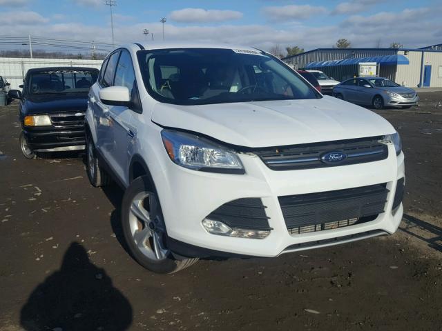 1FMCU9G98GUC45279 - 2016 FORD ESCAPE SE WHITE photo 1