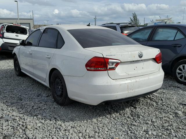 1VWAT7A38FC008574 - 2015 VOLKSWAGEN PASSAT S Weiß Foto 3