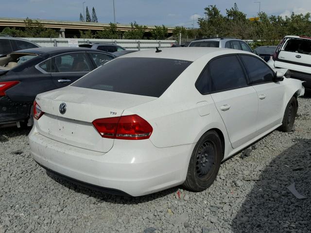 1VWAT7A38FC008574 - 2015 VOLKSWAGEN PASSAT S Weiß Foto 4