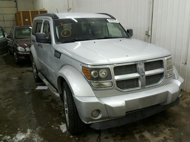 1D8GU28K17W674753 - 2007 DODGE NITRO SXT SILVER photo 1