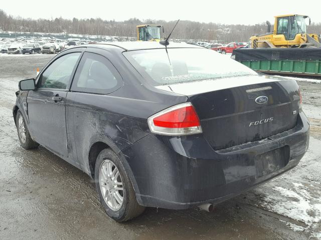 1FAHP33N78W252902 - 2008 FORD FOCUS SE BLACK photo 3