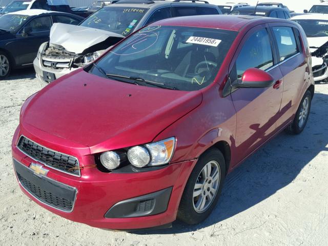 1G1JC6SH4F4132657 - 2015 CHEVROLET SONIC LT BURGUNDY photo 2