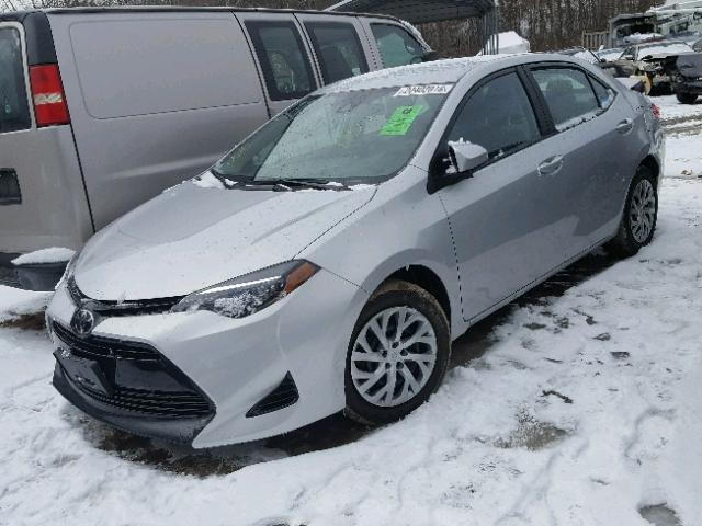 2T1BURHE7HC932621 - 2017 TOYOTA COROLLA L SILVER photo 2