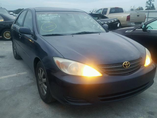 4T1BE30K32U569767 - 2002 TOYOTA CAMRY LE BLUE photo 1