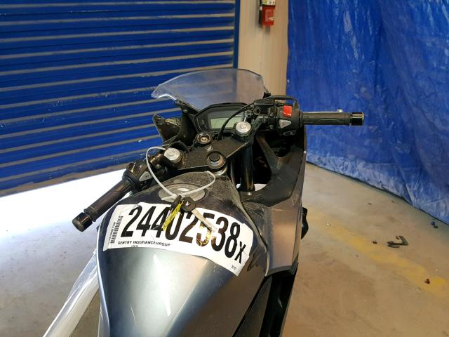 MLHPC4466F5201101 - 2015 HONDA CBR500 R GRAY photo 5