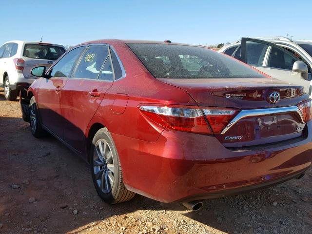 4T1BK1FKXHU579144 - 2017 TOYOTA CAMRY XSE MAROON photo 3