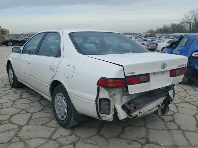 4T1BG22K7WU249309 - 1998 TOYOTA CAMRY CE WHITE photo 3