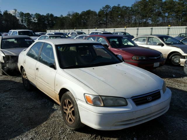 4T1BG22K61U783006 - 2001 TOYOTA CAMRY CE WHITE photo 1