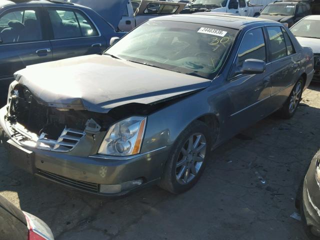 1G6KD57906U193947 - 2006 CADILLAC DTS GRAY photo 2