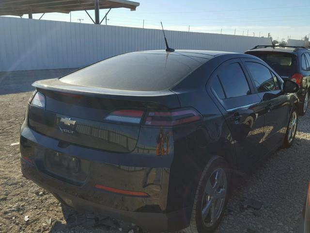 1G1RD6E44CU117046 - 2012 CHEVROLET VOLT BLACK photo 4