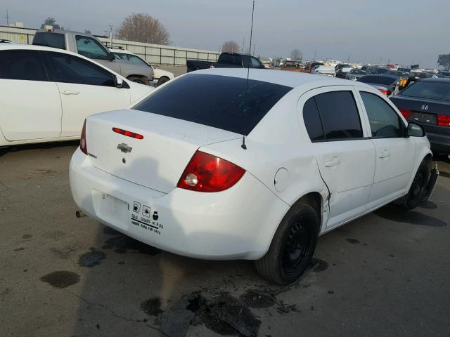 1G1AK52F557619245 - 2005 CHEVROLET COBALT WHITE photo 4