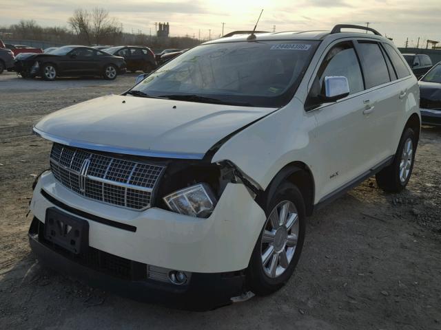 2LMDU68C47BJ27026 - 2007 LINCOLN MKX CREAM photo 2