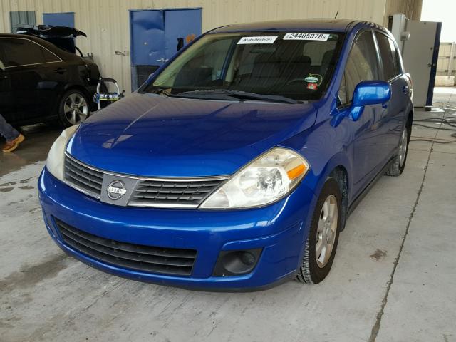 3N1BC13E67L418141 - 2007 NISSAN VERSA S BLUE photo 2