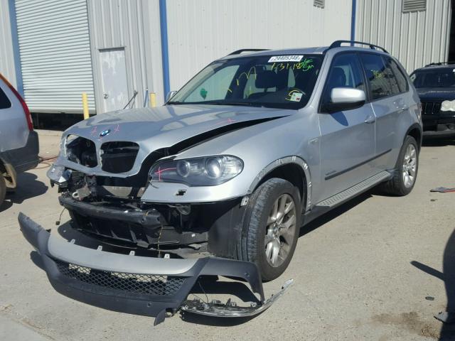 5UXZV4C57BL408275 - 2011 BMW X5 XDRIVE3 SILVER photo 2