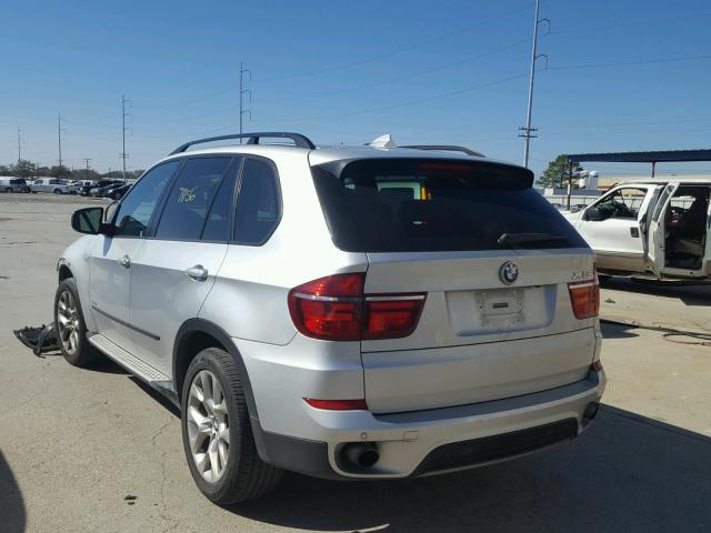 5UXZV4C57BL408275 - 2011 BMW X5 XDRIVE3 SILVER photo 3