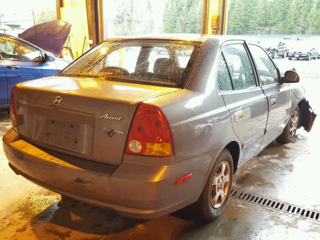 KMHCG45C94U500462 - 2004 HYUNDAI ACCENT GL GRAY photo 4