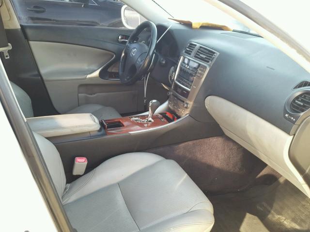 JTHBK262075039660 - 2007 LEXUS IS 250 WHITE photo 5